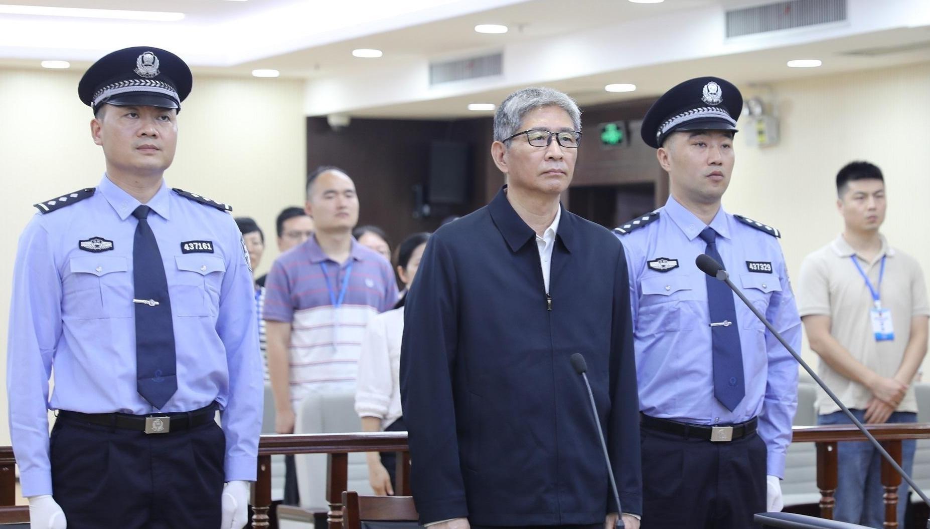 白云机场一航班落地滑行分钟