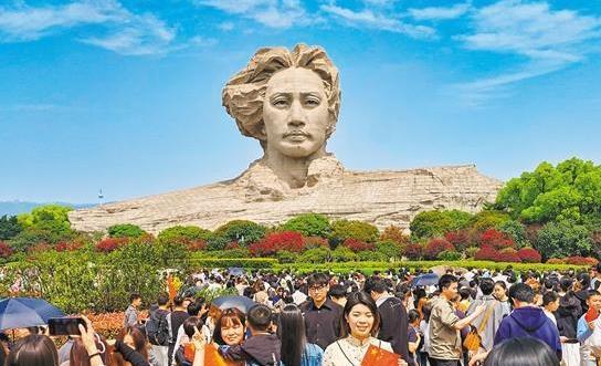 老赖为不还钱收入万支出万